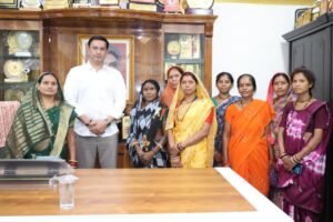 धार्मिक आस्था और खेल गतिविधियों में सक्रिय दिखे इंद्रजीत सिंह छोटू, भिलाई में बढ़ा जनसंपर्क…