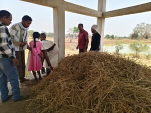 आदिवासी समाज की प्रेरणादायक पहल — 10 वर्षीय बालिका ने पिता को मुखाग्नि देकर दिया समानता का संदेश…