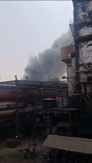 भिलाई स्टील प्लांट के STG-4 टर्बाइन में लगी आग, स्थिति नियंत्रण में, कोई जनहानि नहीं