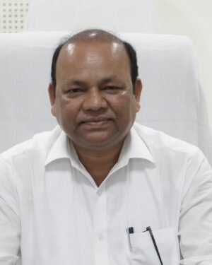 बगैर नियम गुपचुप तरीके से सोसायटी में रिश्तेदारों की नियुक्ति…