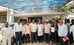 किसानों के साथ छल : खैरागढ़. सेवा सहकारी समिति डोकराभाठा में बड़ा खाद घोटाला, किसानों के नाम पर बिना अनुमति निकाला गया लाखों का कर्ज,किसानों ने कलेक्टर से लगाई न्याय की गुहार