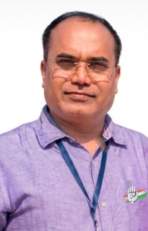 घुमका शराब दुकान की सुध, निर्वाचन से बेसुध प्रशासन – कांग्रेस