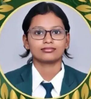 शत प्रतिशत अंक लाकर ऑल इंडिया टॉपर बनी हर्षा