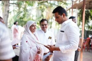 विधायक देवेंद्र यादव ने की जनता से भेंट मुलाक़ात, कलेक्टर से चर्चा कर जल्द निराकरण की कही बात