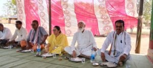 मजदूर दिवस के अवसर पर राहुद में मनाया गया बोरे बासी दिवस