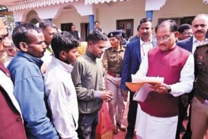 भीषण गर्मी में राहत: नलकूप खनन से दूर हुई पेयजल समस्या, ग्रामीणों ने मुख्यमंत्री का जताया आभार