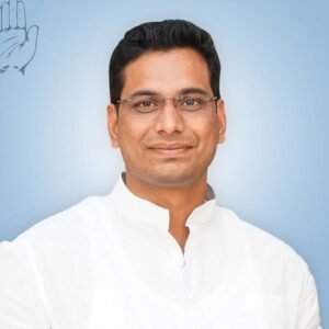 पूर्व विस अध्यक्ष धरमलाल कौशिक का मोबाइल छीना, कानून व्यवस्था पर उठे सवाल