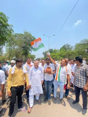 जनआक्रोश के बीच कांग्रेस ने घेरा नगर निगम, अरुण वोरा बोले — “पोस्टरों में विकास, धरातल पर अव्यवस्था”