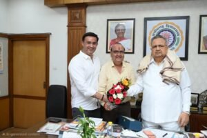 पूर्व मुख्यमंत्री डॉ. रमन सिंह से मिले समाजसेवी इंद्रजीत सिंह छोटू, लिया आशीर्वाद और मार्गदर्शन