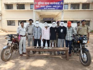 जिला केसीजी पुलिस टीम की त्वरित कार्रवाई, मवेशी ले जाने की बात पर रास्ता रोककर गाली-गलौज, मारपीट एवं जान से मारने की धमकी देकर 36,000 रुपये की उगाही करने वाले 05 आरोपी एवं 04 अपचारी बालक पुलिस गिरफ्त में