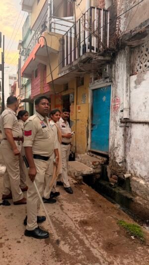 खबर आलोक का असर : शहर में उपद्रव और शांति भंग करने वाला आदतन आरोपी अमन रजक गिरफ्तार, शराब के लिए पैसे नहीं मिलने पर डंडे से किया हमला, भेजा गया जेल