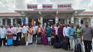 सोमनाथ स्वाभिमान सांस्कृतिक यात्रा में शामिल हुए खैरागढ़ के साहित्यकार और जनप्रतिनिधि