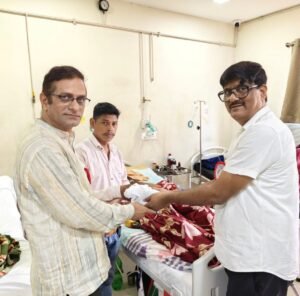 विप्र फाउंडेशन में सेवा दिवस के रूप में मनाया गया सुशील ओझा का जन्मदिन