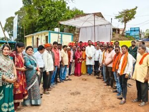 ईतवारी बाजार में 30 लाख की लागत से सीसी रोड निर्माण का भूमिपूजन सम्पन्न