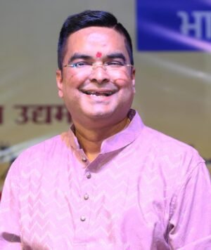 विधायक निधि से 16 शासकीय स्कूलों को मिले 25 कम्प्यूटर सिस्टम, विद्यार्थियों को मिलेगा डिजिटल शिक्षा का लाभ