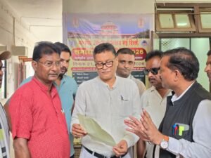 खैरागढ़ कांग्रेस ने कलेक्टर से स्वतंत्रत जांच की मांग की : 29 लाख की सीसी सड़क पर सियासत तेज, कार्रवाई नहीं हुई तो उग्र आंदोलन की चेतावनी