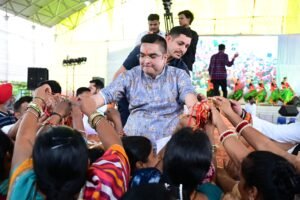 11 हजार से अधिक बहनों ने बांधा विधायक रिकेश को रक्षा सूत्र, लोकांगन में उमड़ा स्नेह का सैलाब
